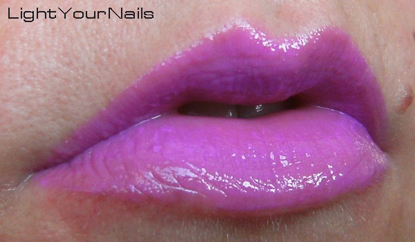 Shaka Full Color Gloss Downtown Girl