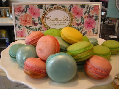 Macaroons Haute Couture