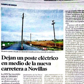 Dejan un poste eléctrico en medio de la nueva carretera a Novillas
