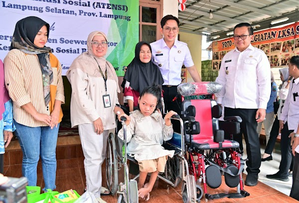 Bupati Egi Salurkan Bantuan ATENSI dari Kemensos RI