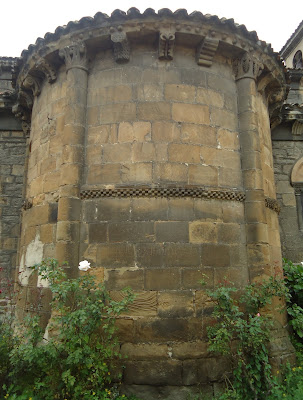 Antiguo Ábside IGLESIA DE SANTA EULALIA Camino del Salvador