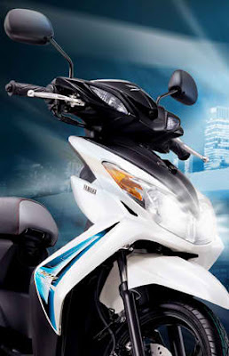 Compare Yamaha Xeon 125 vs Honda Scoopy 110