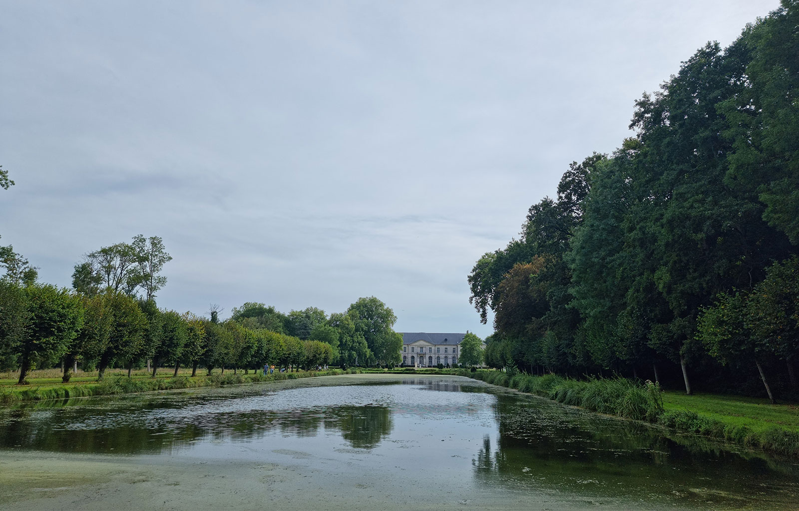 Domaine de Chaalis parc et château