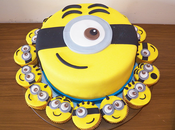 Bolo de festa infantil Minions