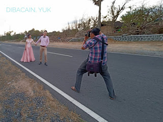 "karena keindahannha hutan jambu mete dijadikan lokasi foto prewedding"