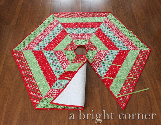 Holly Jolly Tree Skirt