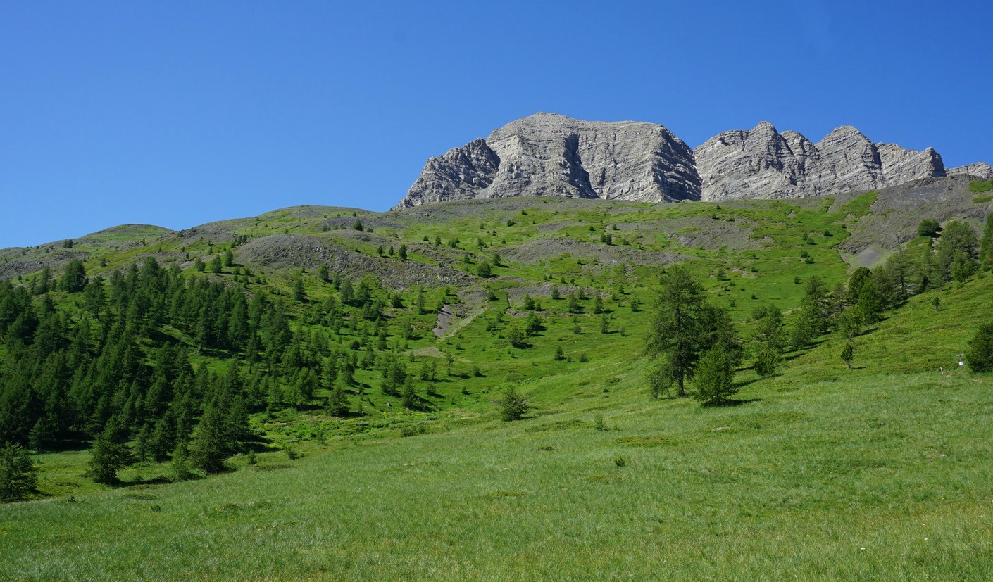 Eyssina Mountain Massif