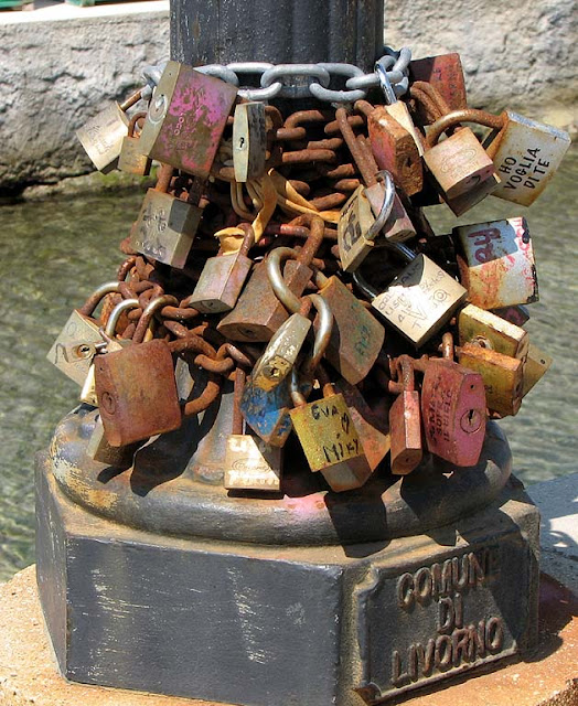 Love padlocks, Livorno