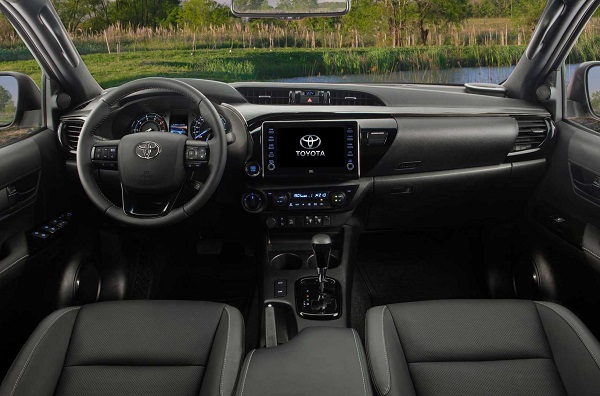 Interior Toyota Hilux Conquest
