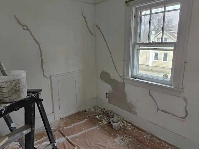 Plaster crack repair in Amherst, NY