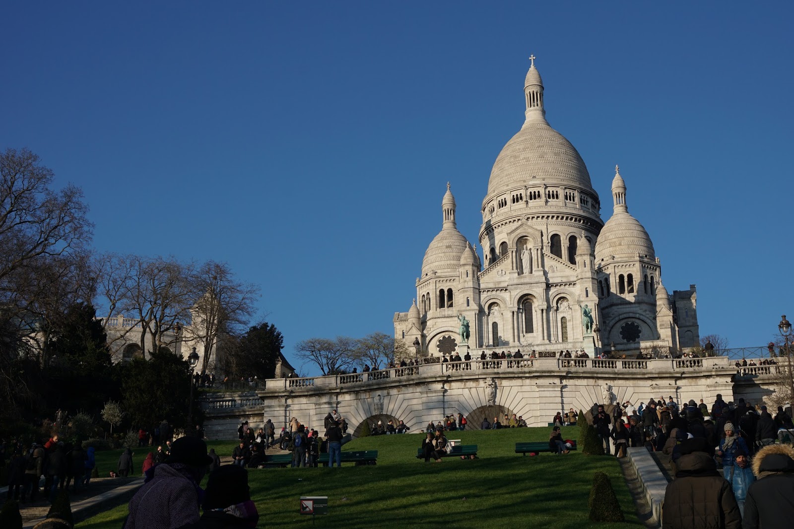 サクレ・クール寺院 (Basilique du Sacré-Cœur de Montmartre)