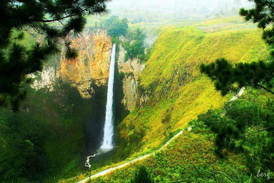 objek wisata Air Terjun Sipiso Piso 2