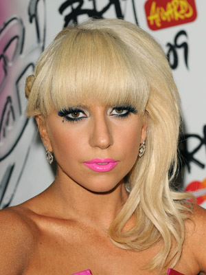 Hollywood: Lady GaGa Latest Hairstyles