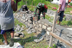 Anggota Kodim Masohi Bangun Podasi Rumah Warga Negeri Tamilow