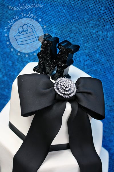 black bow buttercream wedding cake gecko But wait