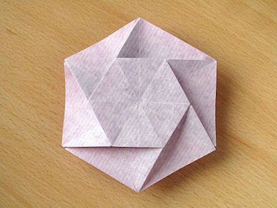 Origami, retro: Esagono impreziosito - Embellished hexagon by Francesco Guarnieri