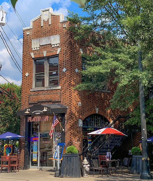 Flatiron Bar and Restaurant, Atlanta | Photo by Travis Swann Taylor