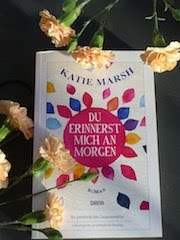 https://www.randomhouse.de/Paperback/Du-erinnerst-mich-an-morgen/Katie-Marsh/Diana/e513971.rhd