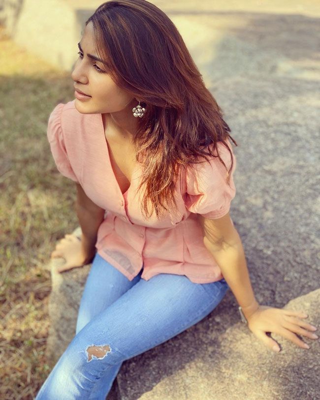 Actors Gallery: samantha Latest Insta Pictures