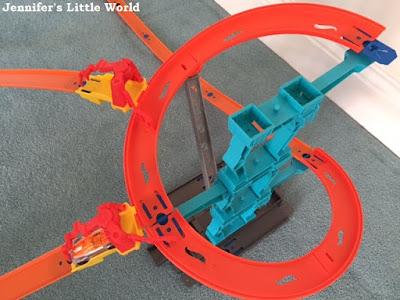 Hot Wheels Spiral Stack Up set review