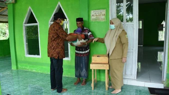 Salurkan Sembako di Tengah Pandemi Covid-19, Dewan Beri Apresiasi Pemkab Sinjai