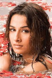 Hot_and_Wet_Vidya_Balan-7.jpg