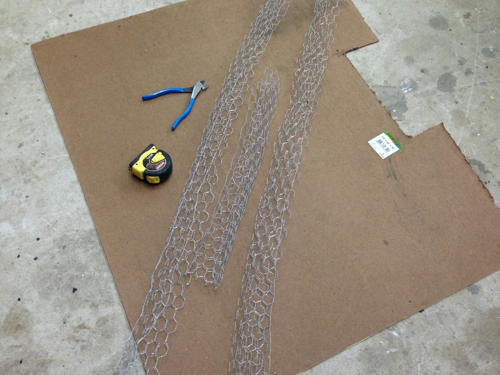 Craft Coach: Chicken Wire Lighting