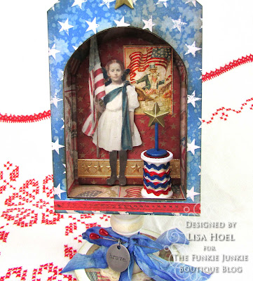 Lisa Hoel for The Funkie Junkie Boutique - Americana   #creativejuicefreshsqueezed  #mymakingstory #tim_holtz #thefunkiejunkieboutique #sizzix