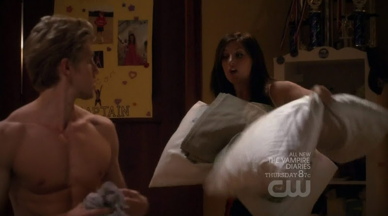 Matt Barr Shirtless on Hellcats s1e08