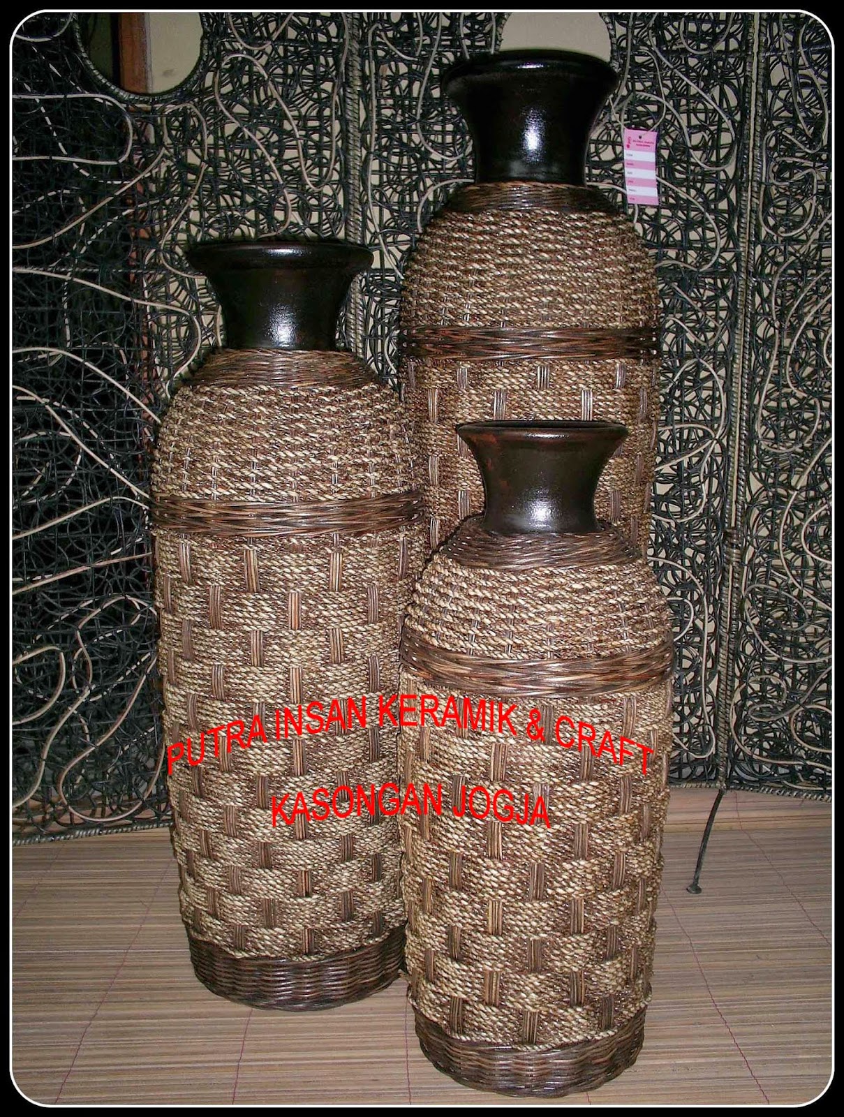 PUTRA INSAN KERAMIK KASONGAN  Ceramic Pottery Terracotta 