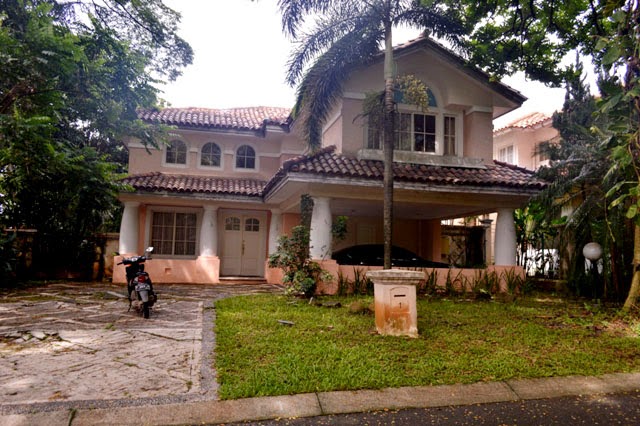 Rumah disewakan : Mediterania golf hill 1 sentulcity bogor