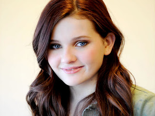 Abigail Breslin eye makeup 3