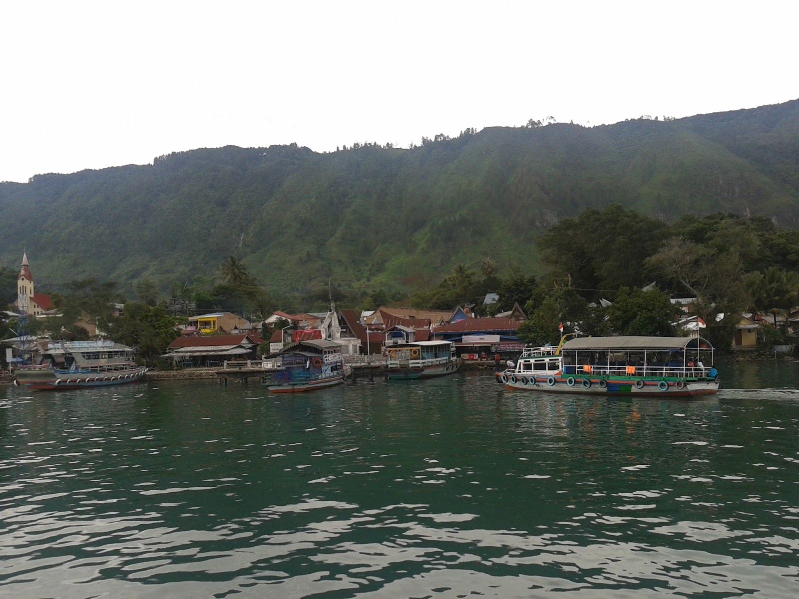 Rental Sepeda Motor Danau Toba