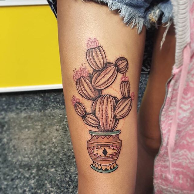 Tatuagens femininas para as pernas