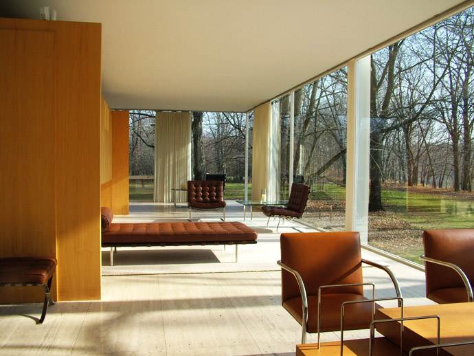 Farnsworth House: an incredible House by Mies Van der Rohe