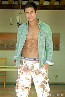 Sam Milby (14)