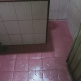 Uji Coba Kelima Bersih-bersih kamar mandi pakai cairan pembersih Noey