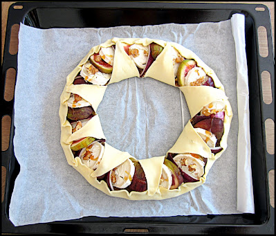 Hors table de Pauline - Tarte couronne figue, chèvre et miel.