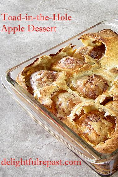 Toad-in-the-Hole Apple Dessert / www.delightfulrepast.com