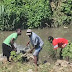 Haitianos remueven escombros del Río Masacre frente a toma del canal La Vigía; Militares refuerzan seguridad en la zona