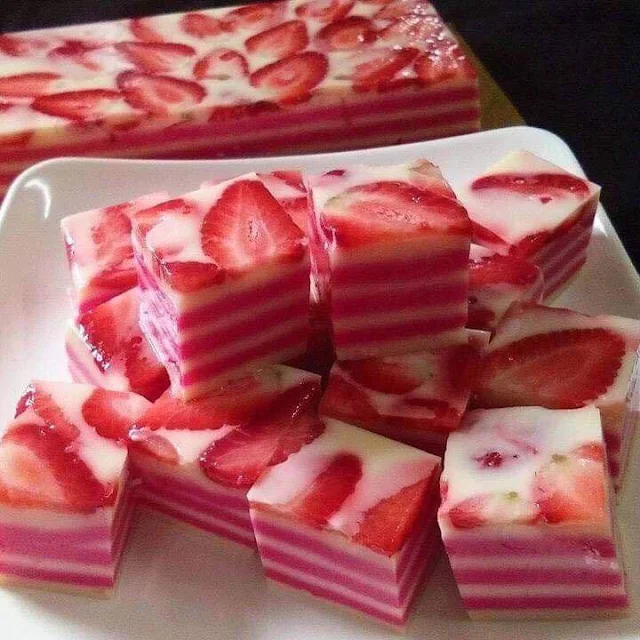 Puding Susu Lapir Strawberry