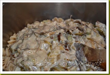 Fusilli integrali ai carciofi e panna con anelli di cipolla fritti (7)
