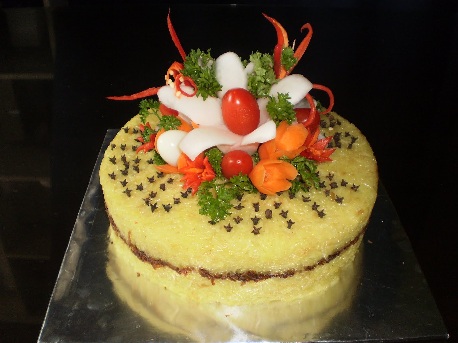 Craving Cakes with Noni: Pulut Kuning Berhias 1Kg 