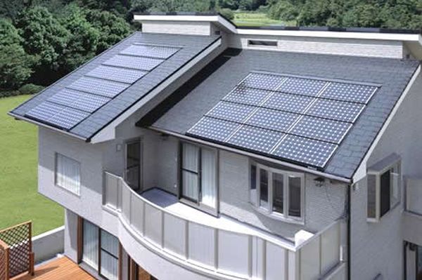 Solar Energy Advantages For A Green Home Image
