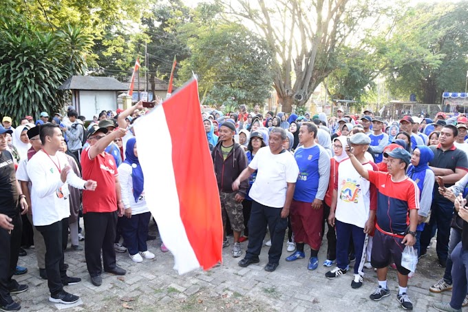 Walikota Lepas Peserta Jalan Santai Naura Medika