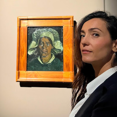 Caterina Balivo foto van Gogh