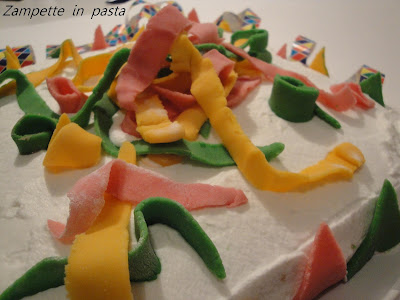 Torta colorata per Carnevale - Torta allegria