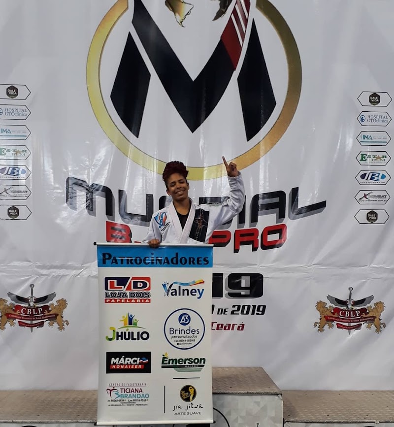 Atleta de Poção de Pedras Flávia Nery conquista 4º lugar no Campeonato Mundial de Jiu-Jitsu Profissional