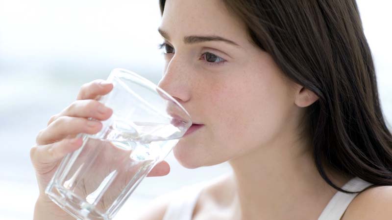 5 Health Advantages of Drinking Water with Baking Soda