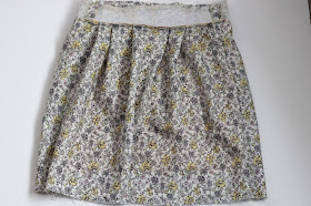 Skirt stitching iron interface in waistband pleated skirt